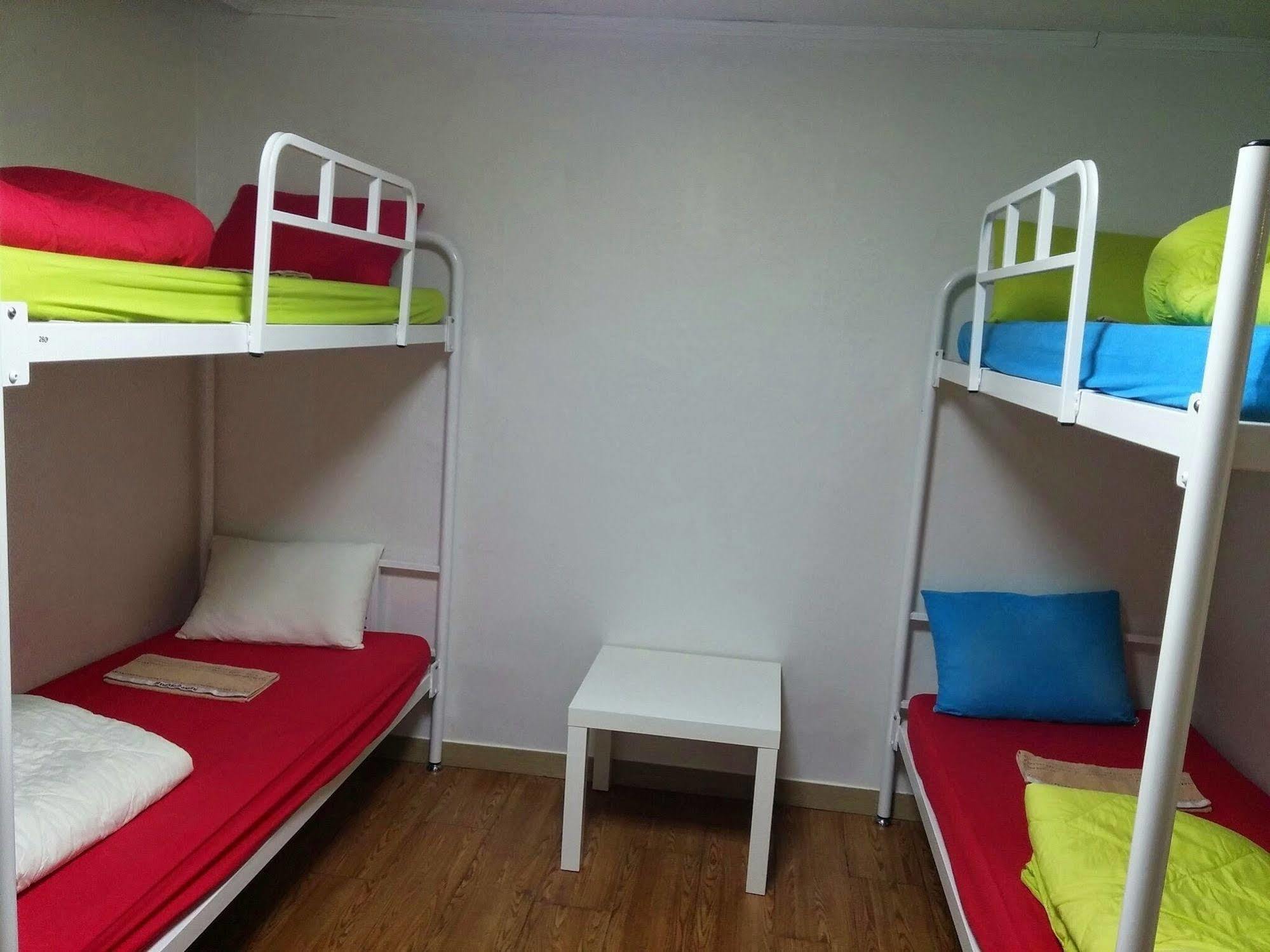 Zzzip Guesthouse In Hongdae Seul Zewnętrze zdjęcie